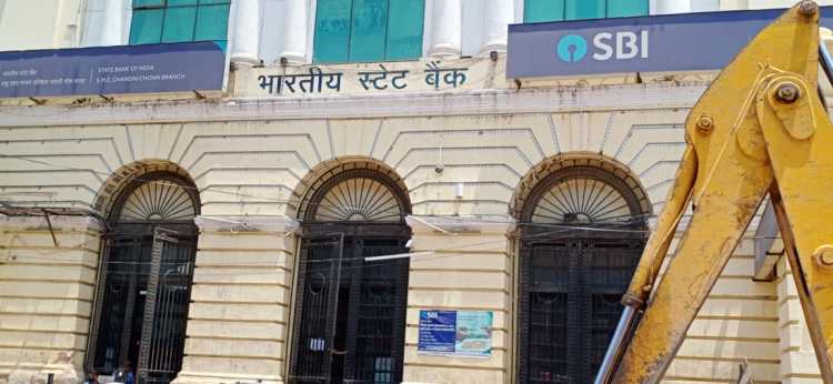 42E09E60-9A64-4225-9D6F-43CC529C8B47